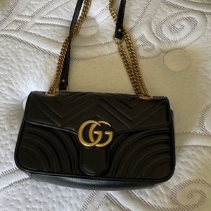 Gucci Marmont medium bag